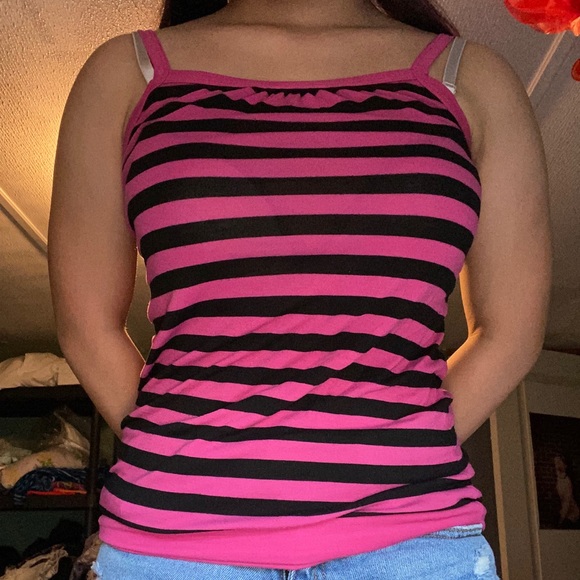 Shirts - Picture 5 of 11